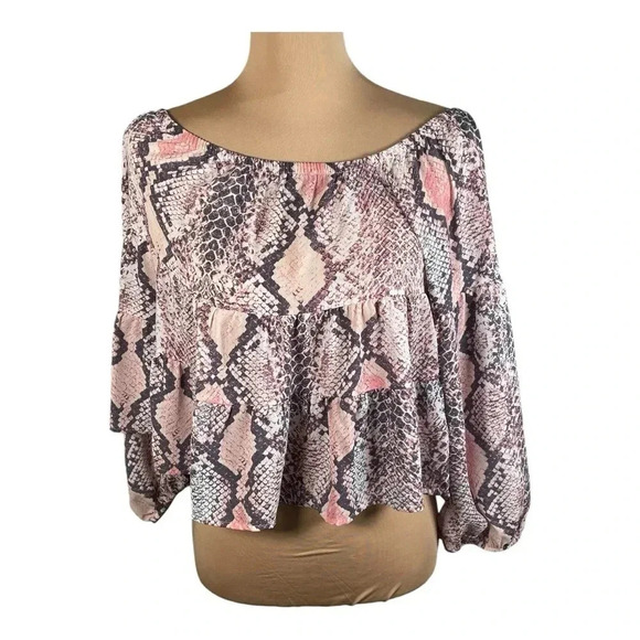 Peach 🍑 Love California “Hello Honey Top” Medium Snake print design - Picture 1 of 8